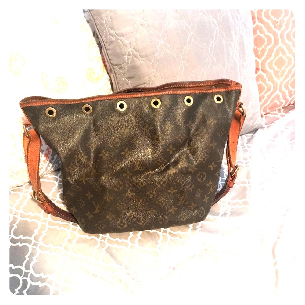 Louis Vuitton Noe Bucket Tote